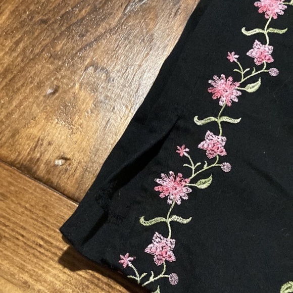 Pinup style capris - Picture 9 of 12